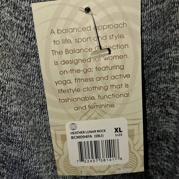 The Balance Collection Heather Grey Hoodie Women's Gray Sweater NWT [B37#5] - Picture 4 of 7